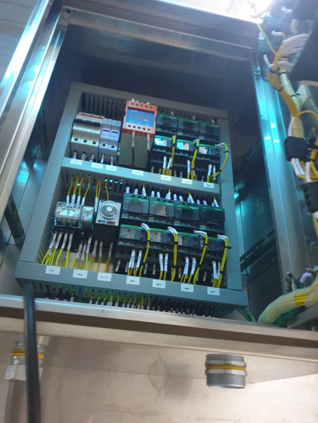 ผลงาน ARSO Temp Equipment — ประกอบและเดินสายภายในตู้คอนโทรล